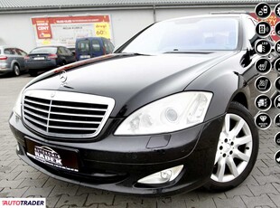 Mercedes S-klasa 5.5 benzyna 387 KM 2006r. (Świebodzin)