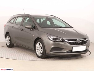 Opel Astra 1.4 123 KM 2017r. (Piaseczno)