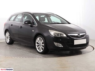 Opel Astra 1.4 138 KM 2011r. (Piaseczno)