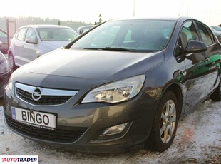 Opel Astra 1.6 benzyna 116 KM 2009r. (Harklowa)