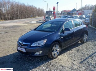 Opel Astra 2.0 diesel 160 KM 2010r. (Buczkowice)