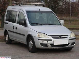 Opel Combo 1.7 73 KM 2004r. (Piaseczno)