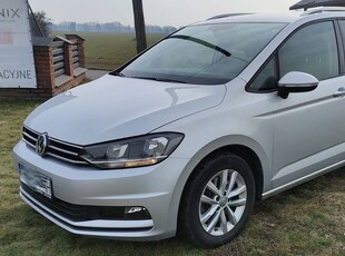 Rodzinny Volkswagen Touran automat