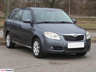 Skoda Fabia 1.4 68 KM 2009r. (Piaseczno)