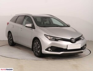 Toyota Auris 1.2 113 KM 2015r. (Piaseczno)