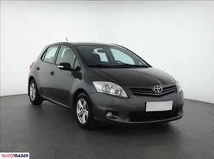 Toyota Auris 1.3 97 KM 2011r. (Piaseczno)