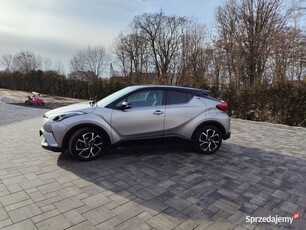 Toyota c-hr 1.8 hybryda bogata wersja