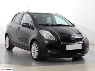 Toyota Yaris 1.3 99 KM 2008r. (Piaseczno)