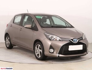 Toyota Yaris 1.5 99 KM 2015r. (Piaseczno)