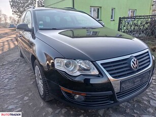 Volkswagen Passat 1.6 benzyna 125 KM 2011r. (Zarzysko / Oleśnica)