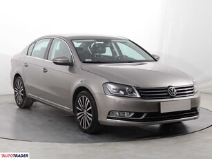 Volkswagen Passat 2.0 174 KM 2013r. (Piaseczno)