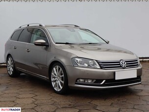 Volkswagen Passat 2.0 174 KM 2014r. (Piaseczno)