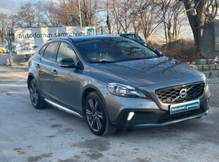 Volvo V40 II