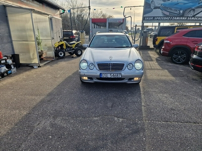 Mercedes E 280