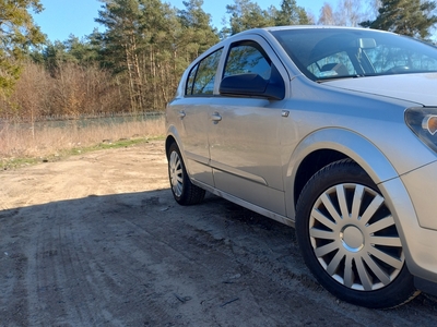 Opel Astra H 2005 1.7 CDTI diesel