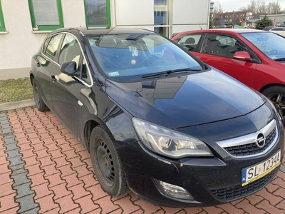 Opel Astra J