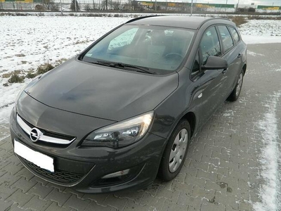 Sprzedam Opel Astra J 2014