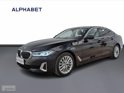 BMW SERIA 5 VII (F90) BMW Seria 5 530e xDrive Luxury Line aut Salon PL 1wł.