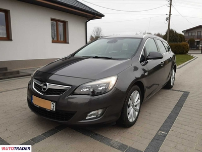 Opel Astra 1.4 benzyna + LPG 140 KM 2011r.