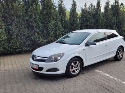 Opel Astra H GTC