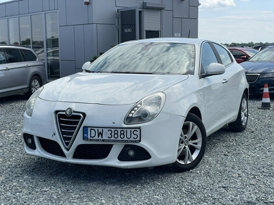 Alfa Romeo Giulietta Nuova II Hatchback 5d 1.6 JTD 16v 105KM 2011