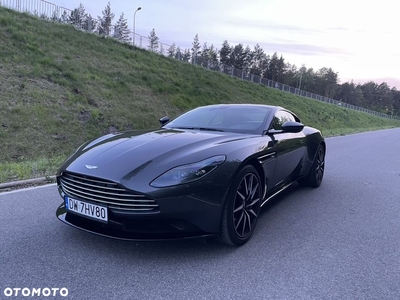 Aston Martin DB11 V8 Coupe