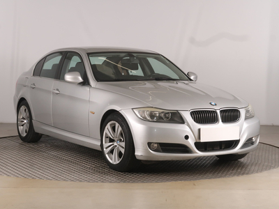 BMW 3 2009 318 d 289103km Sedan