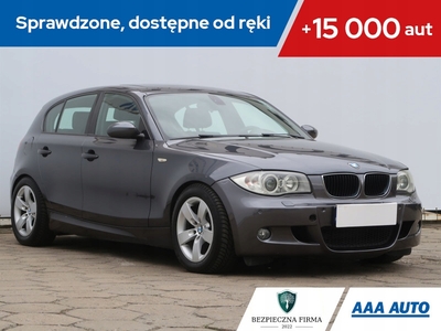 BMW Seria 1 E81/E87 Hatchback 5d E87 2.0 118i 129KM 2007