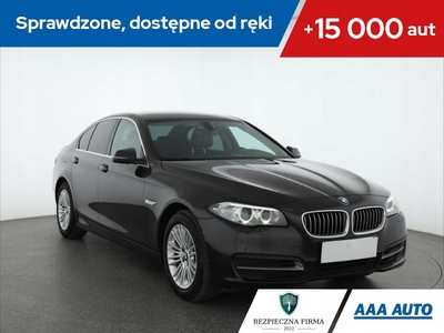 BMW Seria 5 F10-F11 Limuzyna Facelifting 530d 258KM 2013