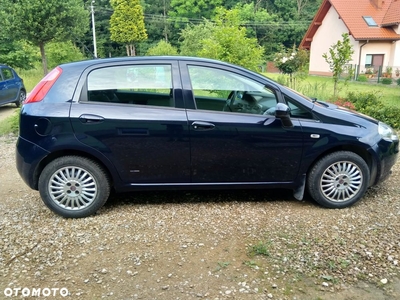 Fiat Grande Punto Actual 1.4 8V Estiva Blue&Me