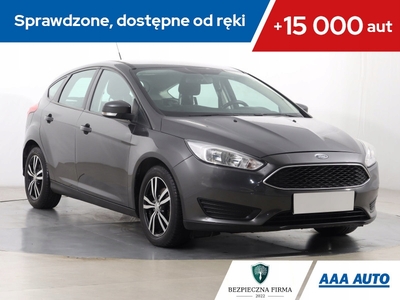 Ford Focus III Hatchback 5d facelifting 1.6 Ti-VCT 105KM 2015
