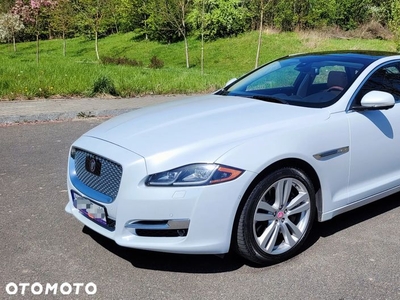 Jaguar XJ 3.0 T AWD LWB Premium Luxury