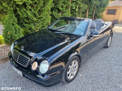 Mercedes-Benz CLK 320