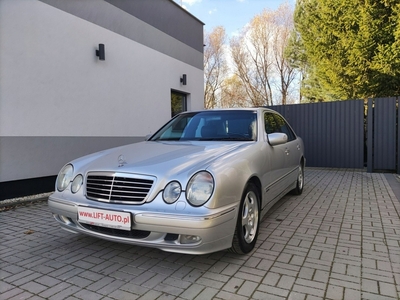 Mercedes Klasa E W210 Sedan 2.6 170KM 2001