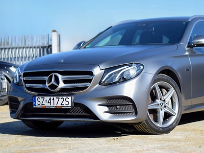 Mercedes Klasa E W213 Kombi Plug-in Facelifting 2.0 E300de 306KM 2020