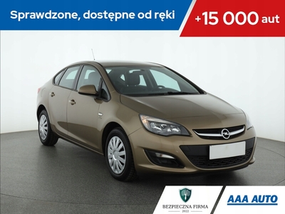 Opel Astra J Sedan 1.4 Twinport ECOTEC 100KM 2014