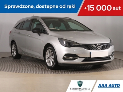 Opel Astra K Sportstourer Facelifting 1.2 Turbo 145KM 2021