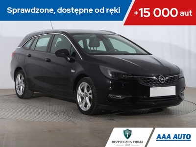 Opel Astra K Sportstourer Facelifting 1.5 Diesel 122KM 2020