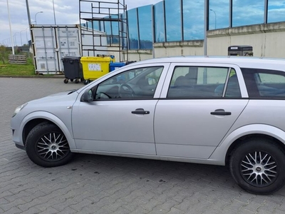 Opel Astra kombi III 1.6