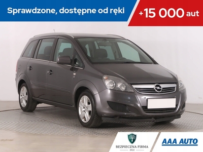 Opel Zafira B 1.8 ECOTEC 140KM 2010