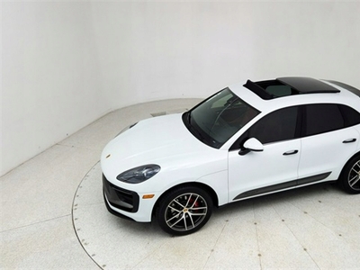 Porsche Macan 2024