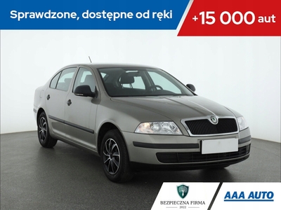 Skoda Octavia II Hatchback 1.6 MPI 102KM 2011