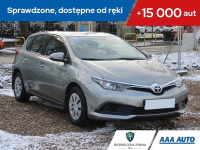 Toyota Auris II Hatchback 5d Facelifting 1.33 Dual VVT-i 99KM 2016