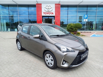 Toyota Yaris III Hatchback 5d Facelifting 2017 1.5 Dual VVT-iE 111KM 2020