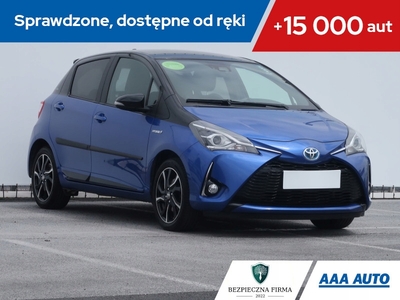 Toyota Yaris III Hatchback 5d Facelifting 2017 1.5 Hybrid 100KM 2018