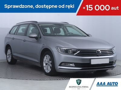 Volkswagen Passat B8 Variant 2.0 TDI BlueMotion SCR 150KM 2017