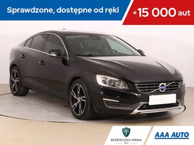 Volvo S60 II Sedan Facelifting 2.0 D4 DRIVE-E 181KM 2014