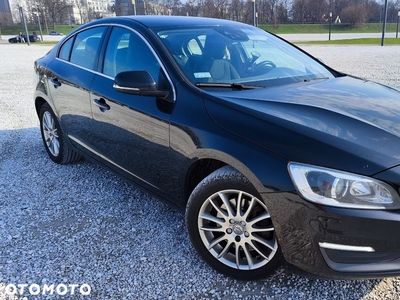 Volvo S60 T5 Drive-E Momentum