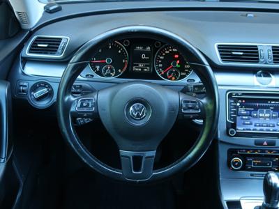 Volkswagen Passat 2011 2.0 TDI Kombi