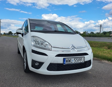 Citroen C4 Picasso I Jeździ do przodu i do tyłu. Mało pali w mieście i na trasie.